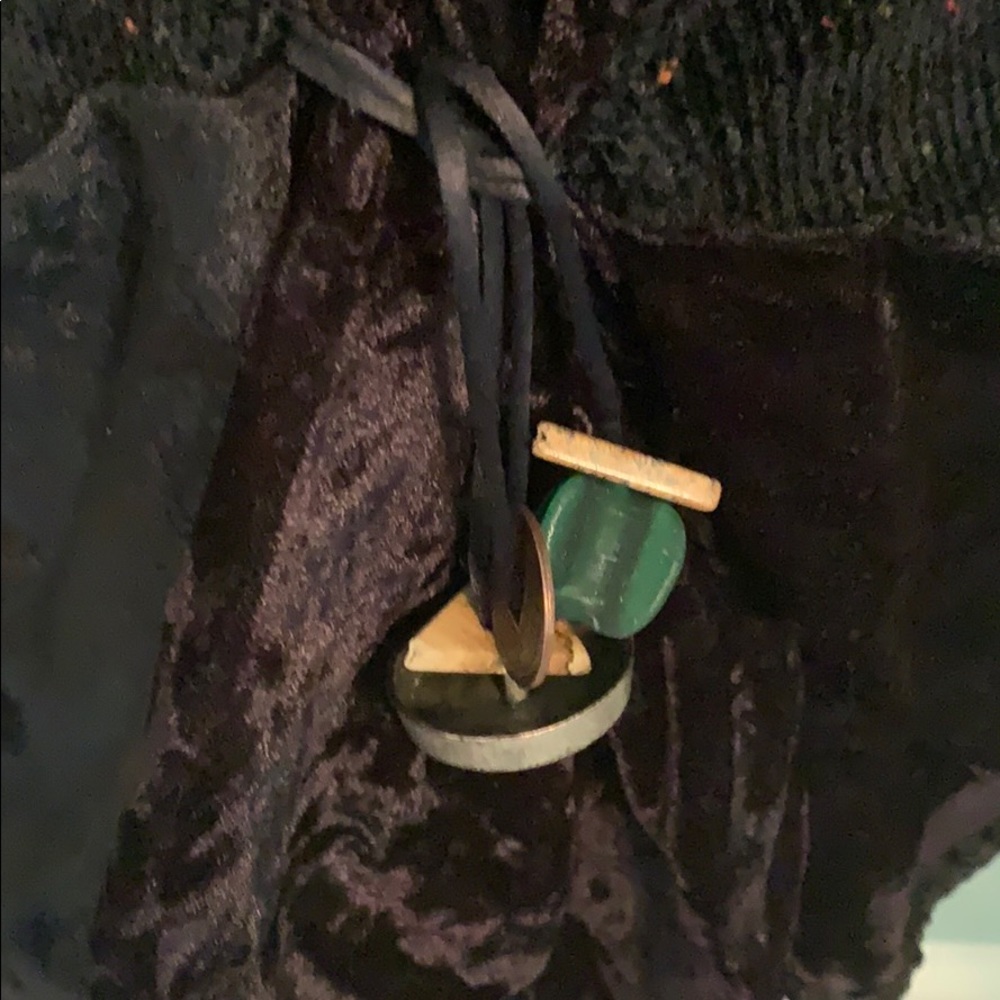 Sweater - Picture 2 of 3